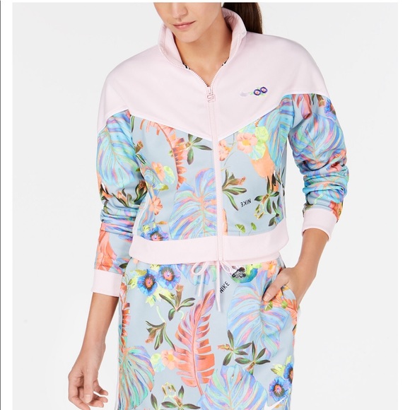 Nike Printed Cropped Track Jacket - Picture 3 of 7